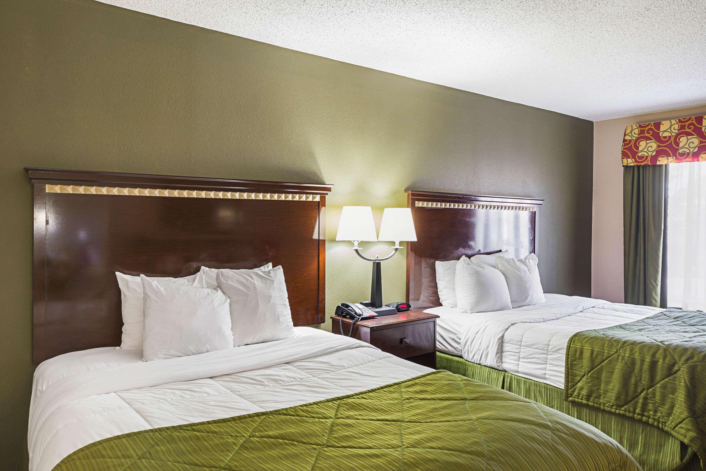Quality Inn & Suites Greenville - Haywood Mall Esterno foto