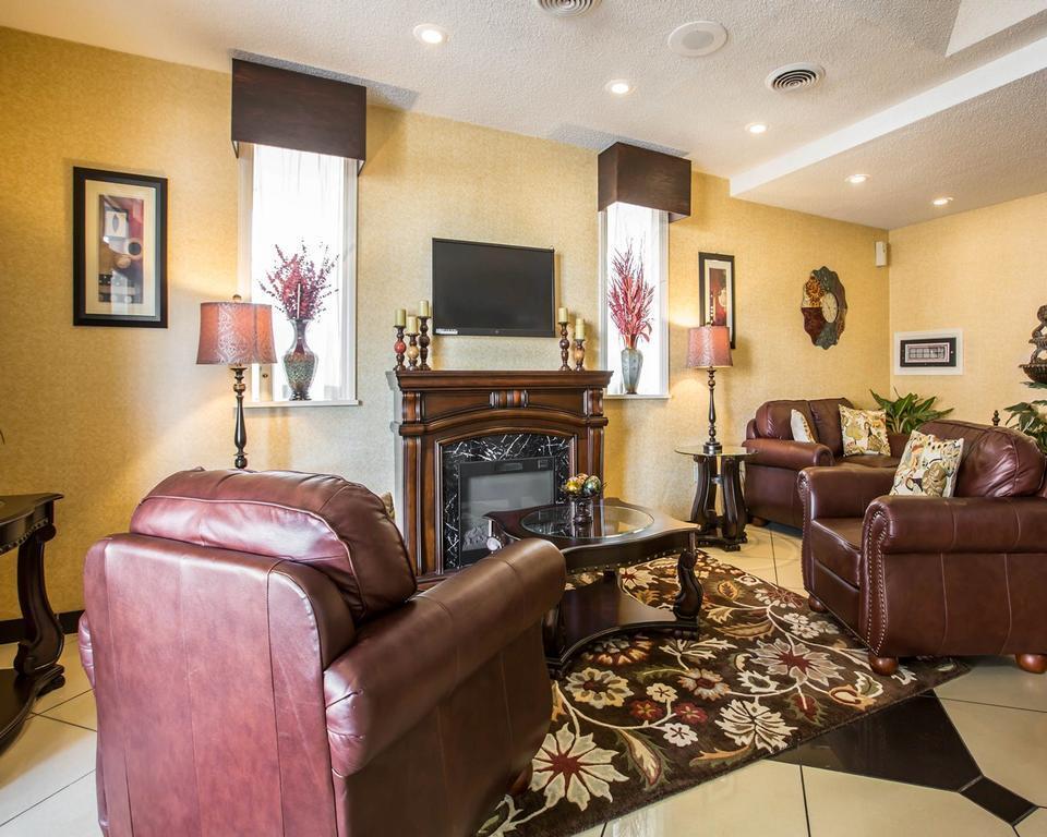 Quality Inn & Suites Greenville - Haywood Mall Esterno foto