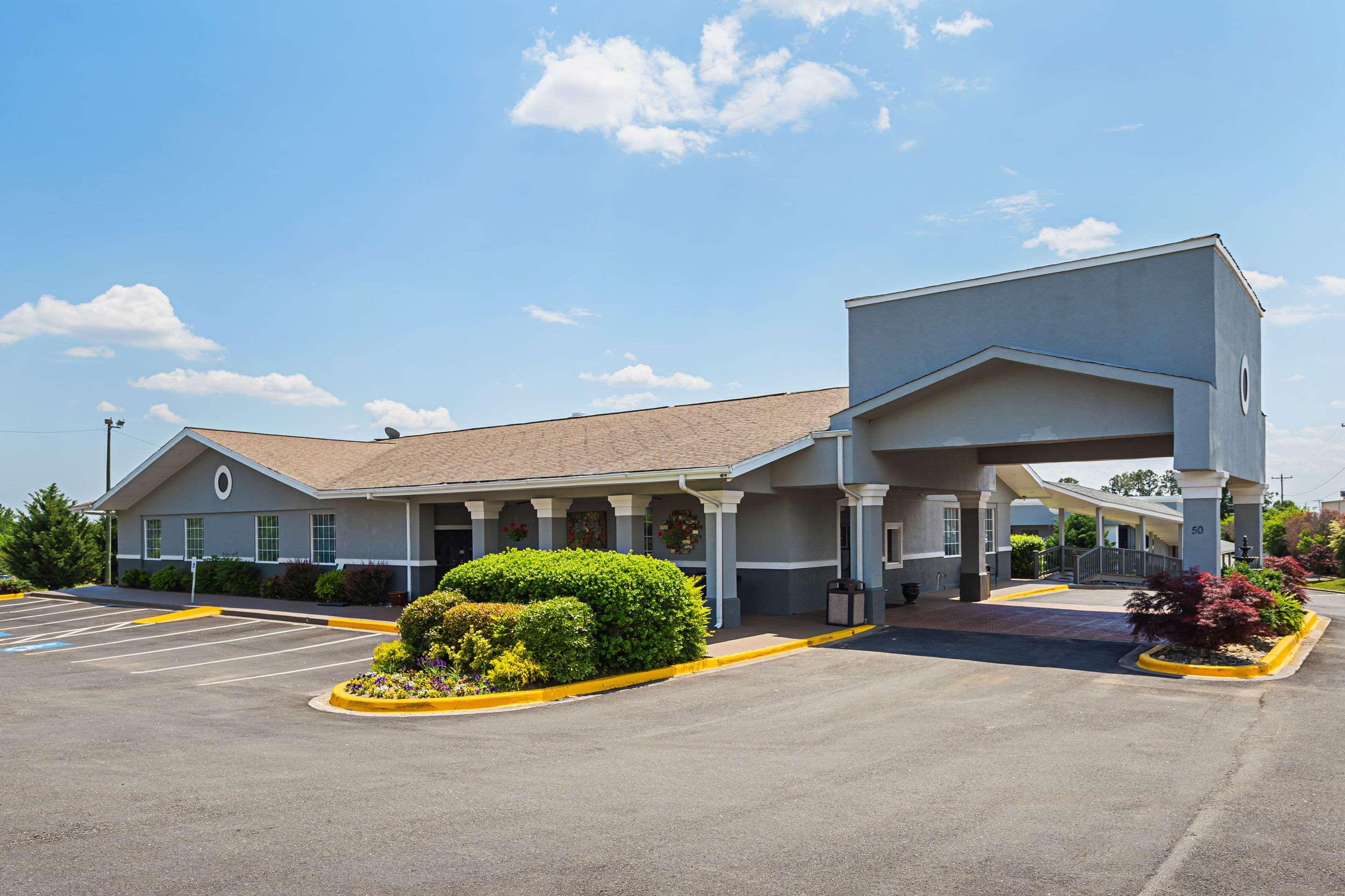 Quality Inn & Suites Greenville - Haywood Mall Esterno foto