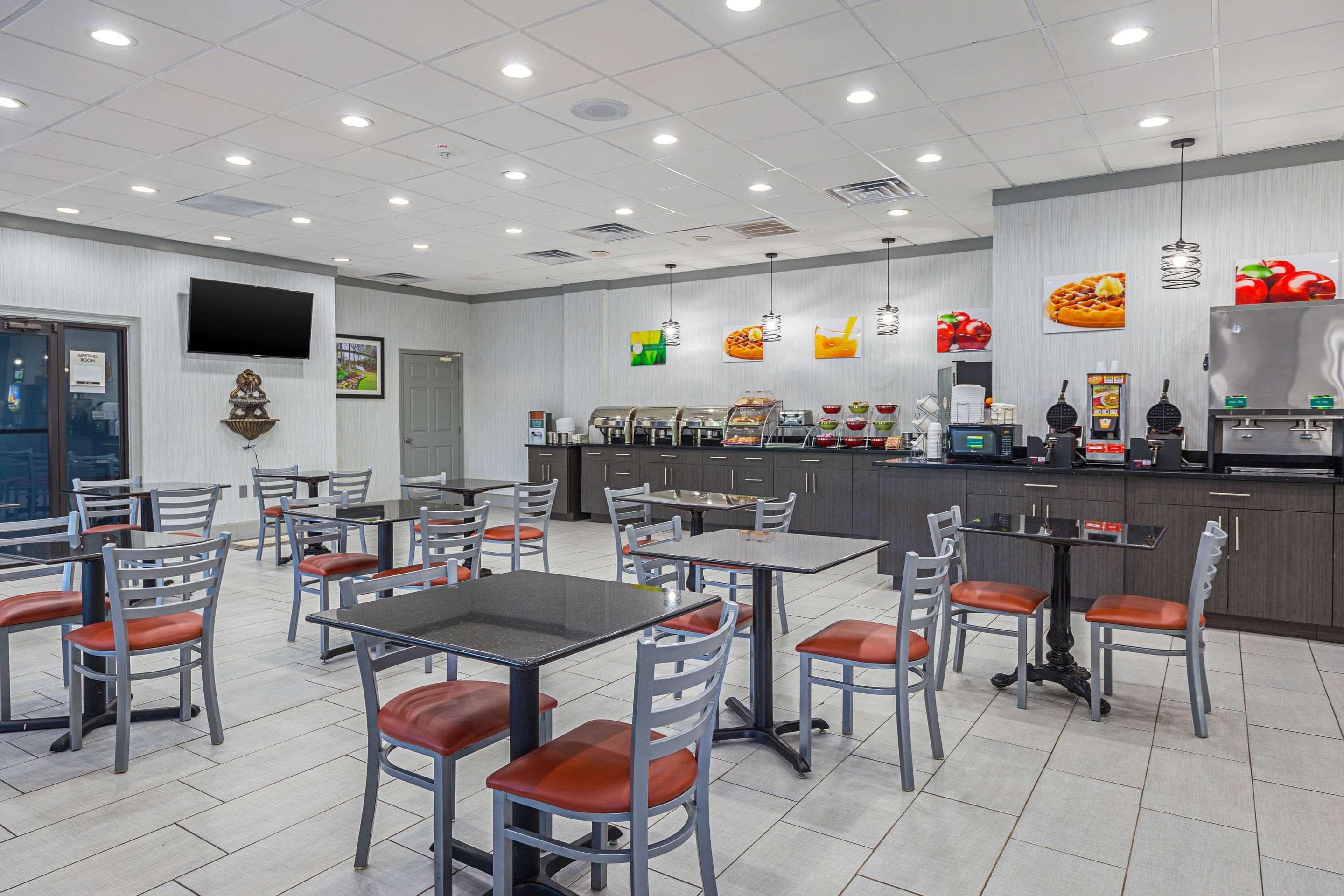 Quality Inn & Suites Greenville - Haywood Mall Esterno foto