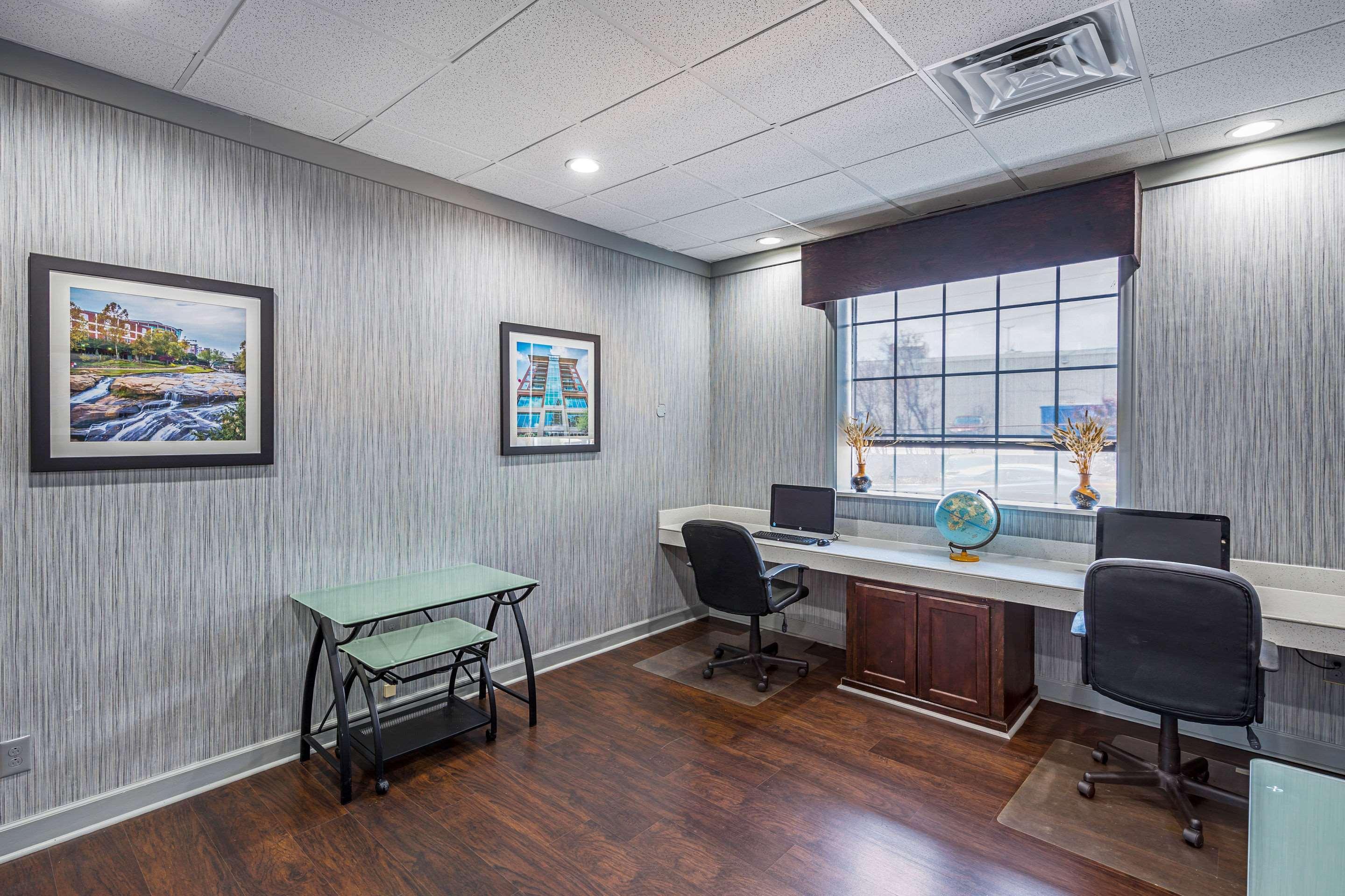 Quality Inn & Suites Greenville - Haywood Mall Esterno foto