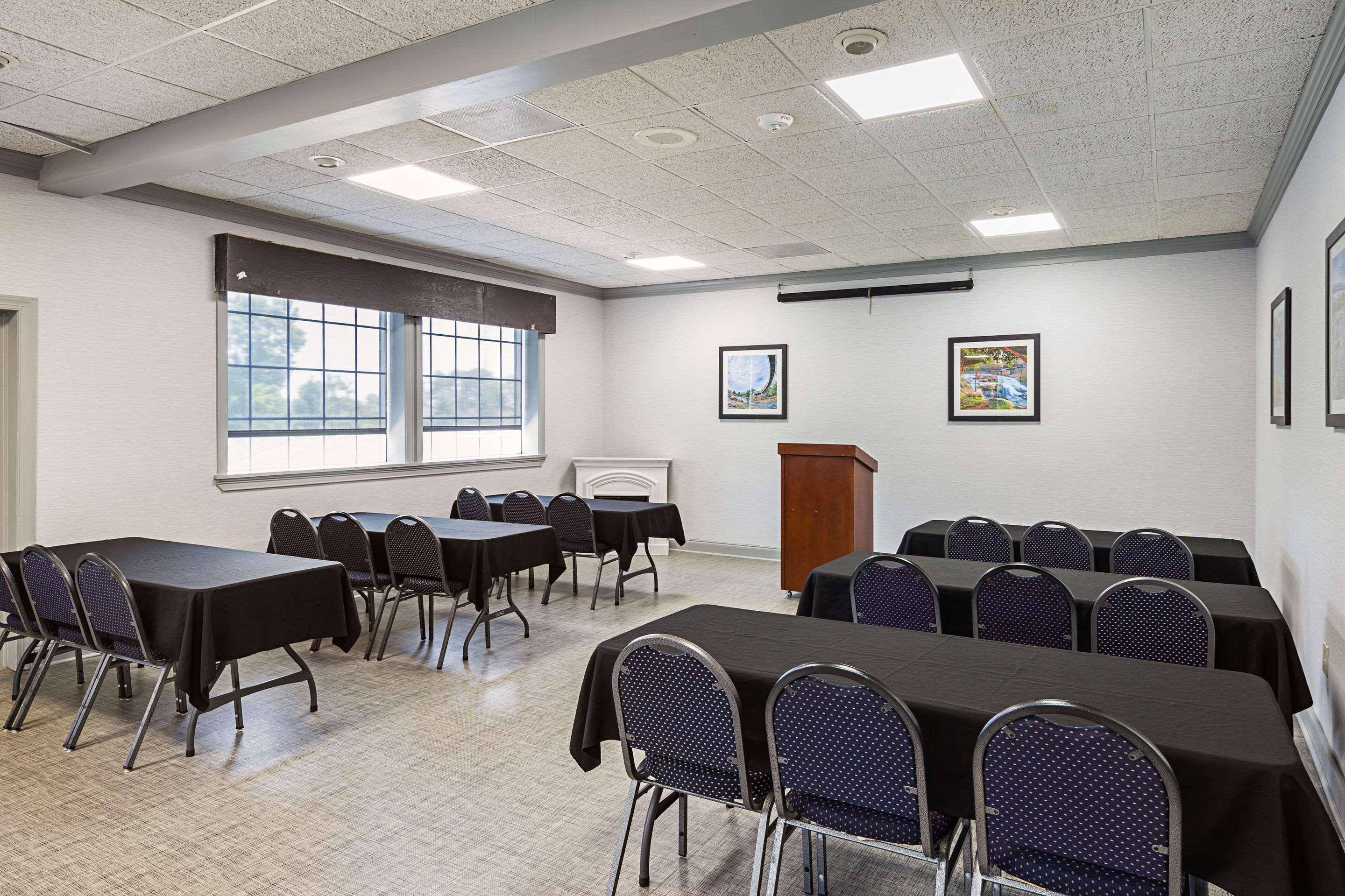 Quality Inn & Suites Greenville - Haywood Mall Esterno foto