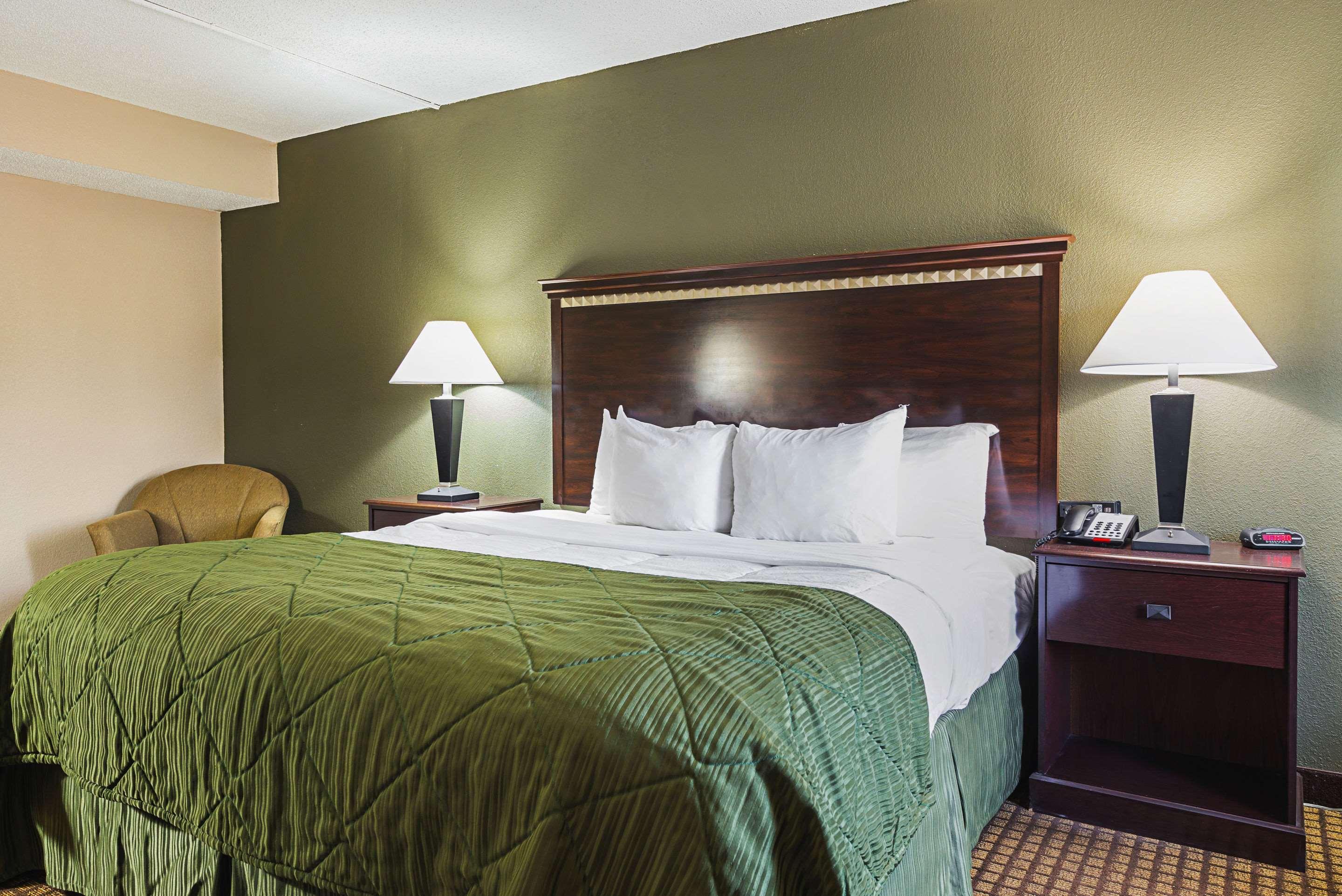 Quality Inn & Suites Greenville - Haywood Mall Esterno foto